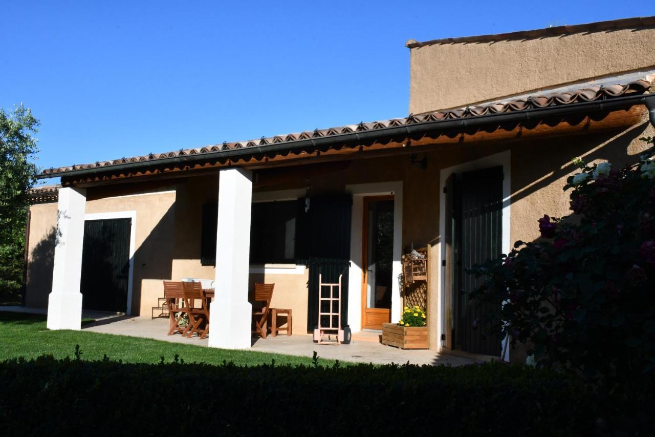 La Maison Angelvin Puimoisson Exterior photo